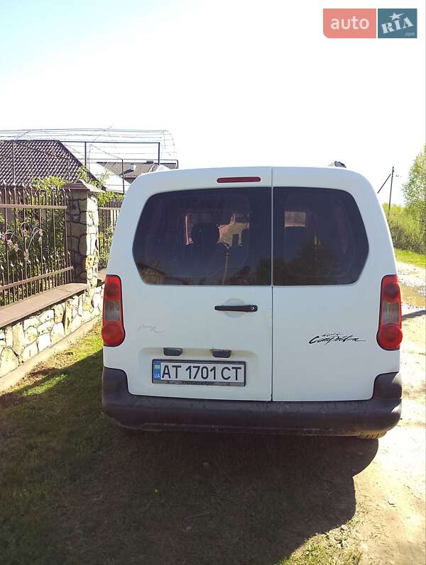 Мінівен Peugeot Partner 2010 в Рожнятові