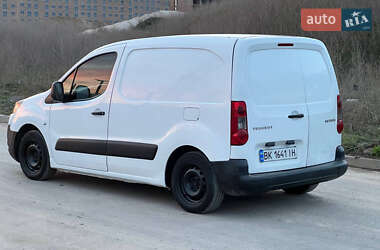 Вантажний фургон Peugeot Partner 2011 в Рівному