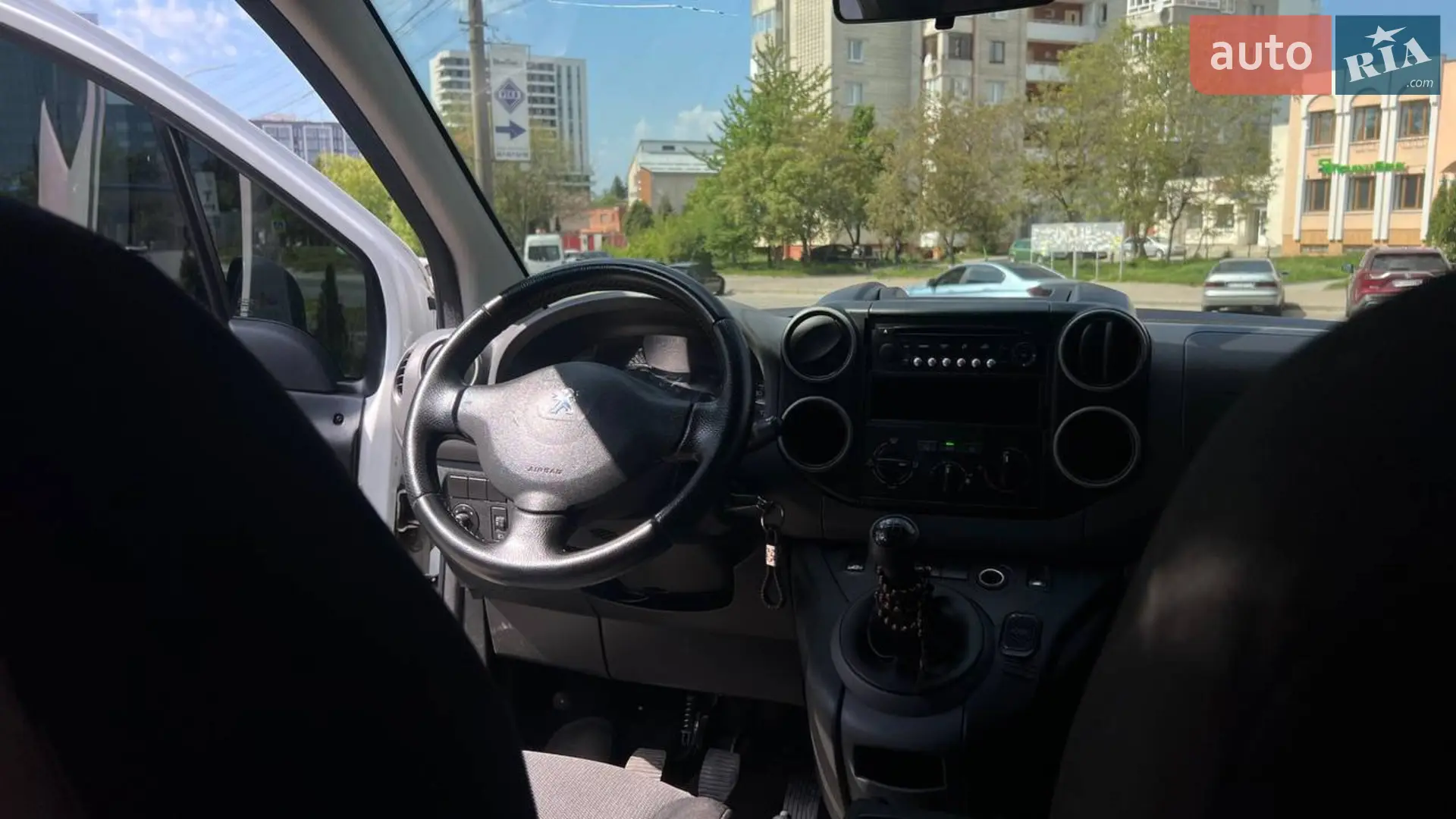 2017 Peugeot Partner - мініатюра 22