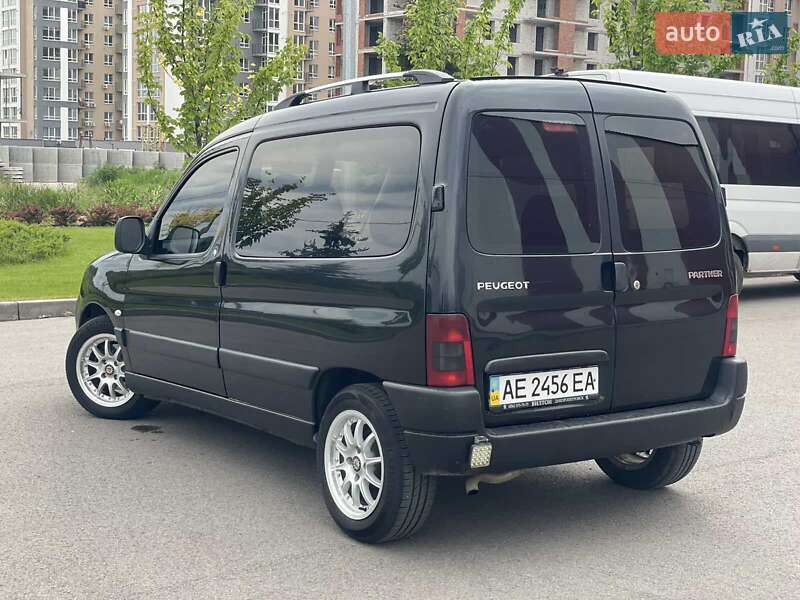 Мінівен Peugeot Partner 2004 в Дніпрі