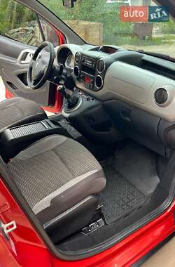 Минивэн Peugeot Partner 2011 в 