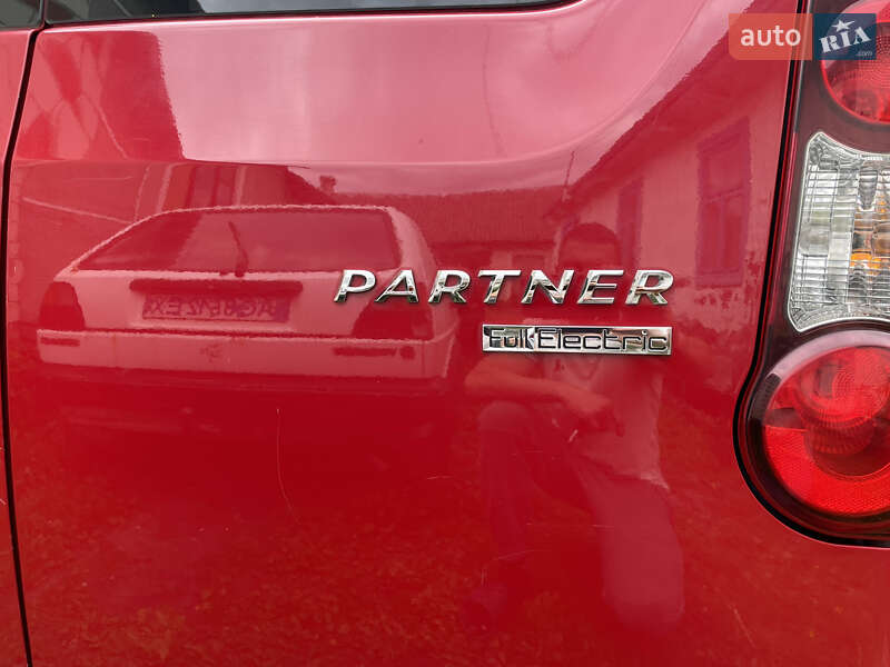 Вантажний фургон Peugeot Partner 2013 в Володимирі фото 29 Вантажний фургон Peugeot Partner 2013 в Володимирі