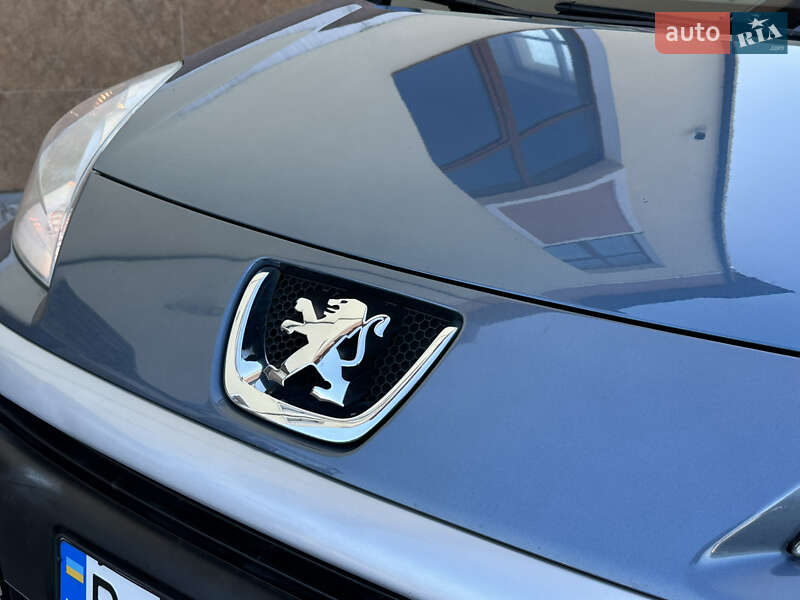 Минивэн Peugeot Partner 2011 в Дрогобыче