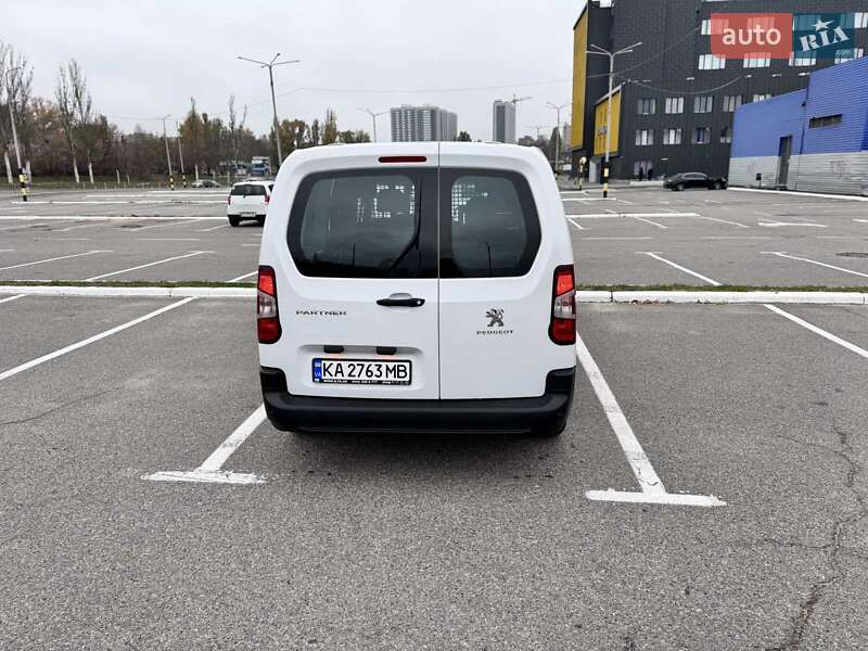 Минивэн Peugeot Partner 2023 в Киеве