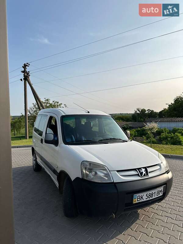 Минивэн Peugeot Partner 2011 в Шумске фото 12 Минивэн Peugeot Partner 2011 в Шумске