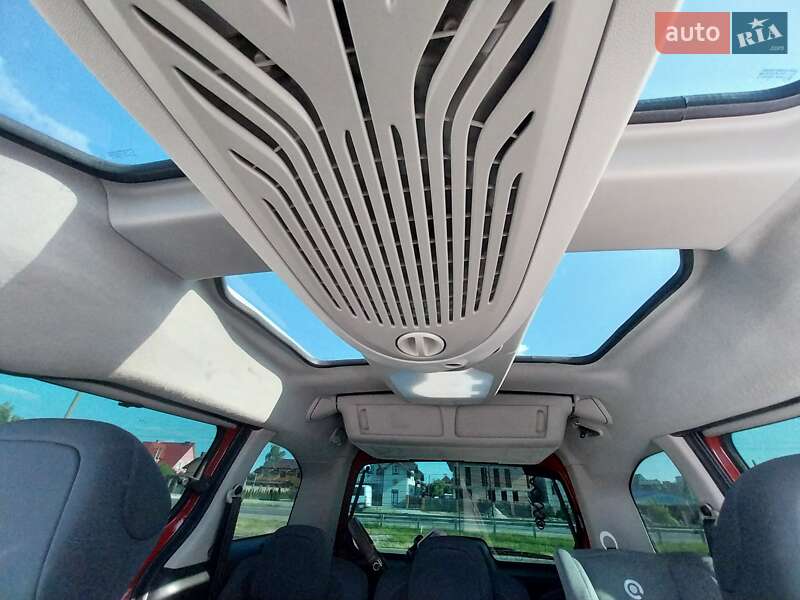 Минивэн Peugeot Partner 2009 в Луцке