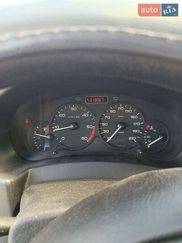 Минивэн Peugeot Partner 2004 в Киеве фото 11 Минивэн Peugeot Partner 2004 в Киеве