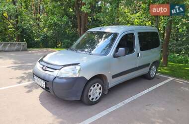 Мінівен Peugeot Partner 2011 в Бучі