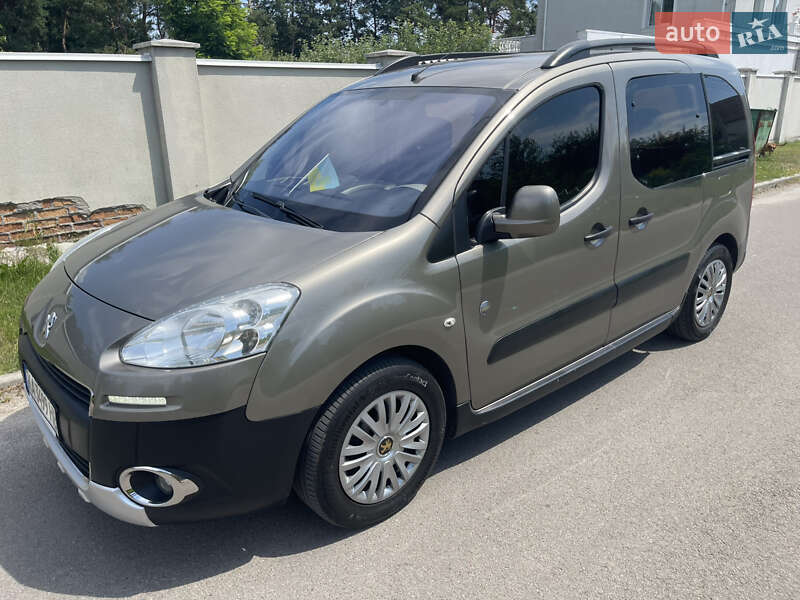 Минивэн Peugeot Partner 2013 в 