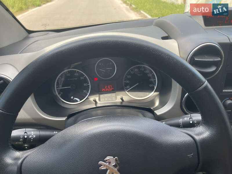 Мінівен Peugeot Partner 2013 в Вишневому