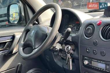 Минивэн Peugeot Partner 2003 в 
