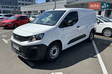 Грузопассажирский фургон Peugeot Partner 2021 в 