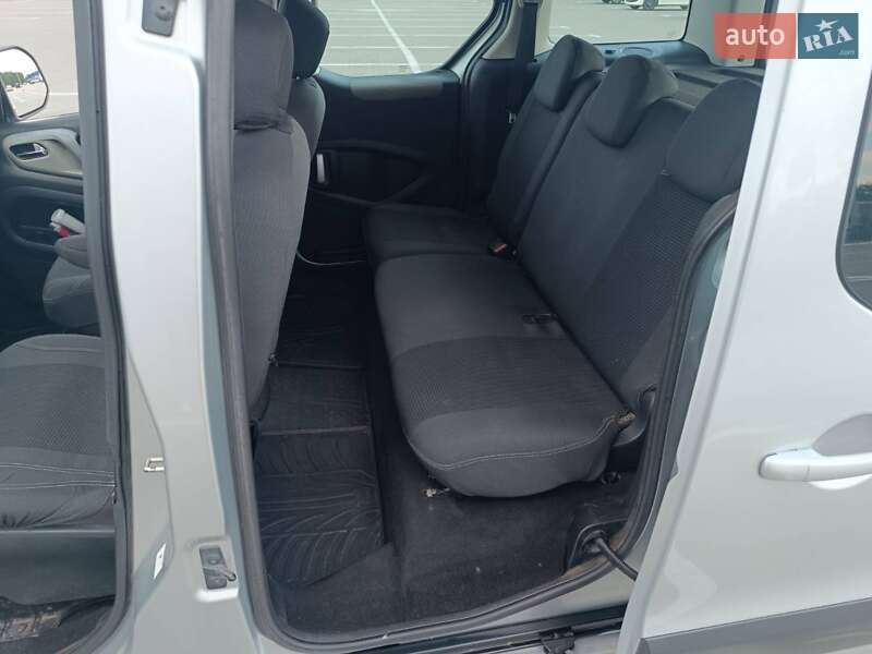 Мінівен Peugeot Partner 2011 в Одесі