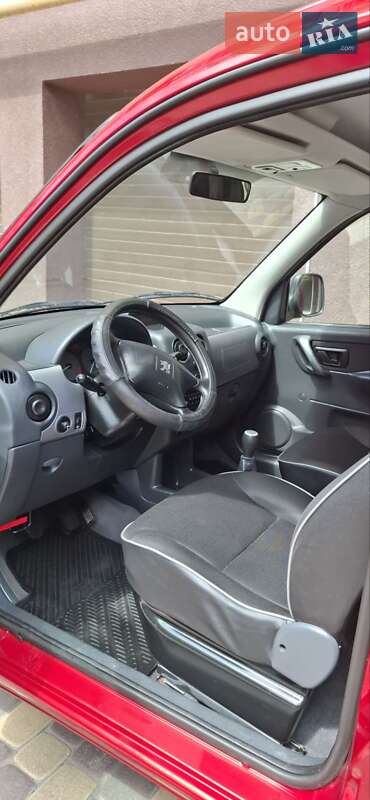 Минивэн Peugeot Partner 2004 в Виннице фото 10 Минивэн Peugeot Partner 2004 в Виннице