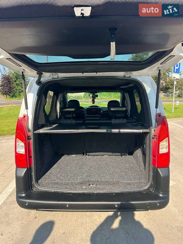 Мінівен Peugeot Partner 2011 в Рафалівці