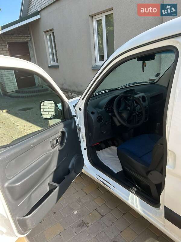 Минивэн Peugeot Partner 2005 в Нововолынске