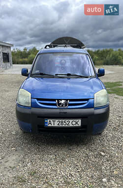 Мінівен Peugeot Partner 2004 в Тисмениці