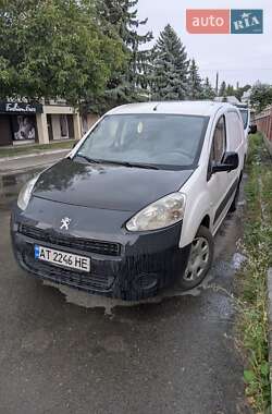 Вантажний фургон Peugeot Partner 2013 в Івано-Франківську