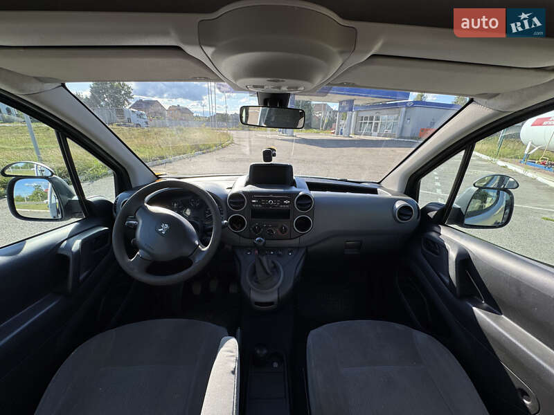 Минивэн Peugeot Partner 2012 в Костополе