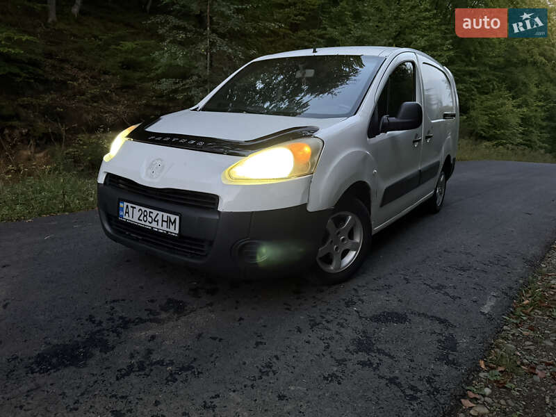 Минивэн Peugeot Partner 2012 в Ивано-Франковске