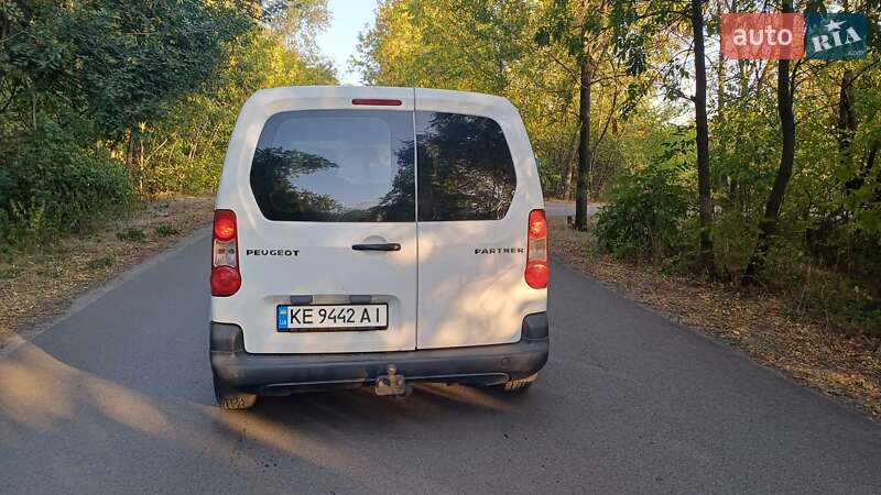 Мінівен Peugeot Partner 2009 в Дніпрі