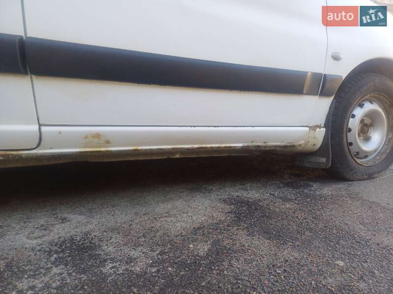 Мінівен Peugeot Partner 2005 в Львові фото 6 Мінівен Peugeot Partner 2005 в Львові