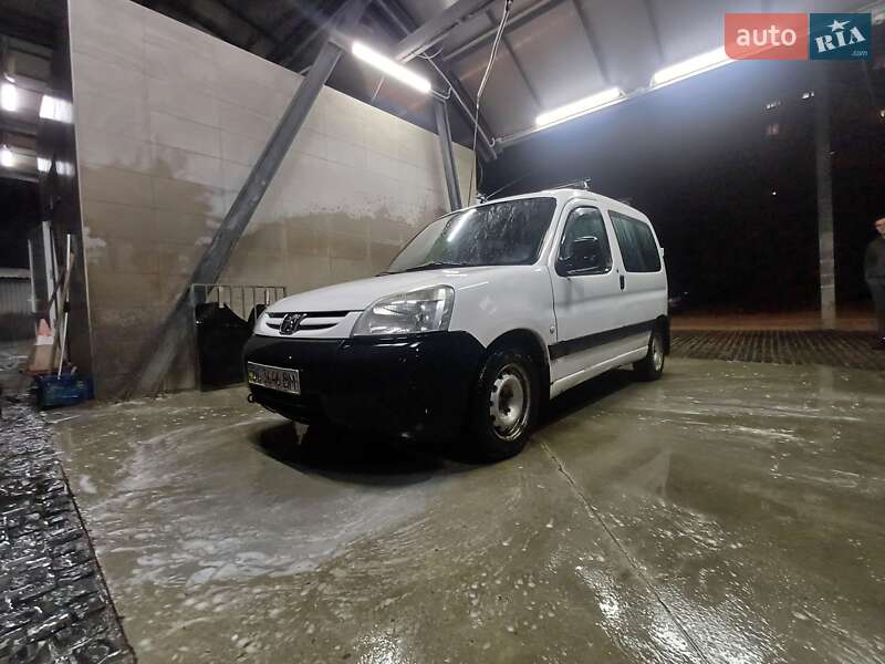 Мінівен Peugeot Partner 2005 в Львові фото 10 Мінівен Peugeot Partner 2005 в Львові