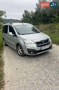 Минивэн Peugeot Partner 2015 в Приборжавском