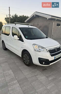 Вантажний фургон Peugeot Partner 2018 в Кам'янському