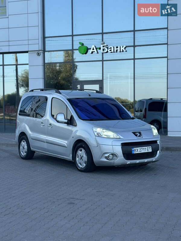 Минивэн Peugeot Partner 2010 в Хмельницком