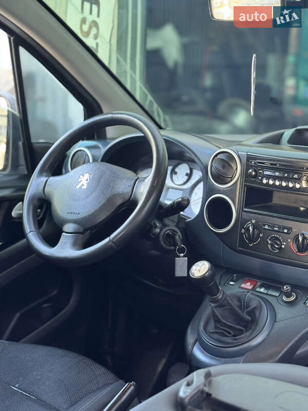 Минивэн Peugeot Partner 2010 в Хмельницком