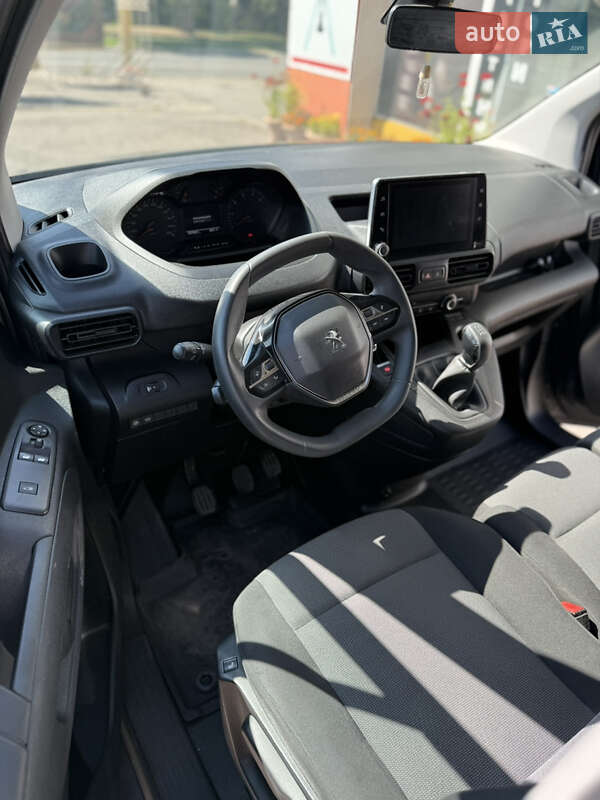 Вантажний фургон Peugeot Partner 2020 в Запоріжжі