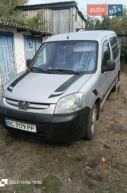 Минивэн Peugeot Partner 2003 в Сахновщине