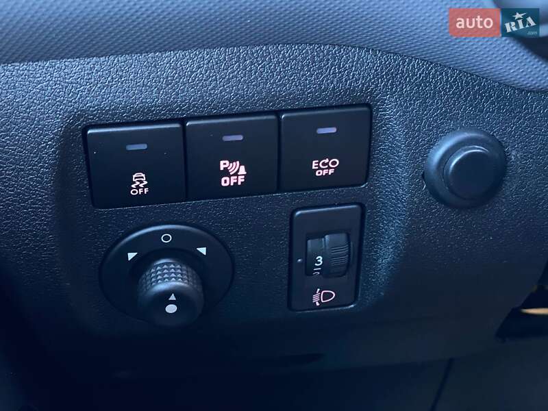 Минивэн Peugeot Partner 2016 в Киеве