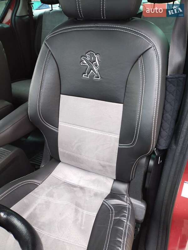 Мінівен Peugeot Partner 2010 в Кропивницькому