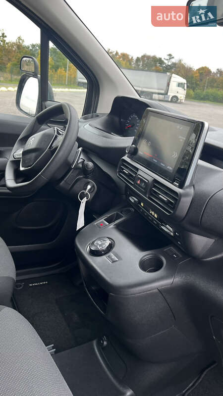 Вантажний фургон Peugeot Partner 2020 в Радивиліві