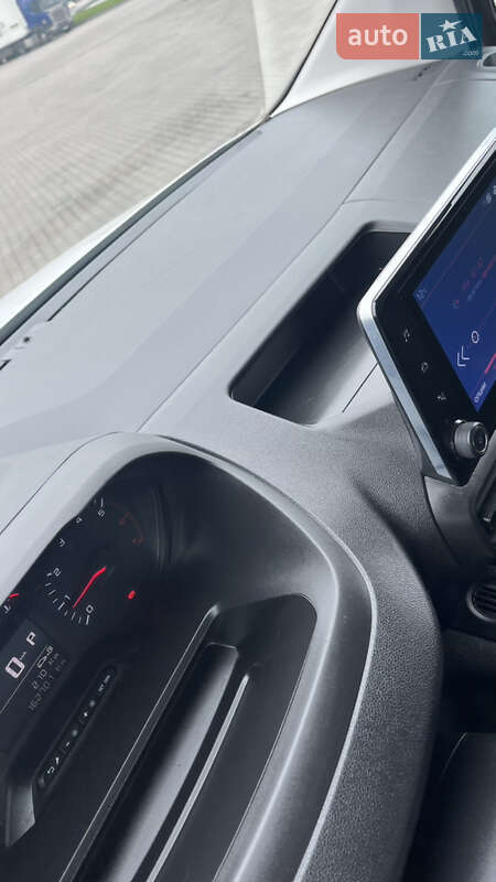 Вантажний фургон Peugeot Partner 2020 в Радивиліві