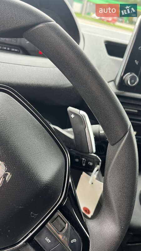 Вантажний фургон Peugeot Partner 2020 в Радивиліві