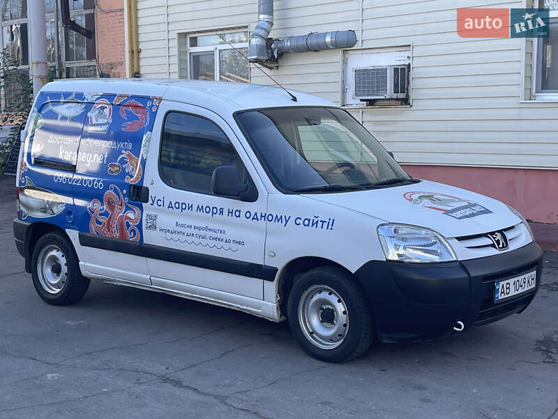 Грузовой фургон Peugeot Partner 2003 в Виннице