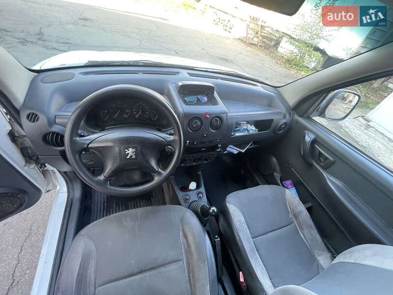 Грузовой фургон Peugeot Partner 2003 в Виннице