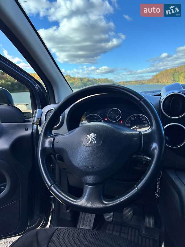 Мінівен Peugeot Partner 2016 в Тлумачі