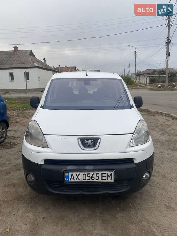 Минивэн Peugeot Partner 2008 в 