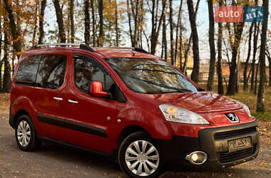 Мінівен Peugeot Partner 2010 в Охтирці