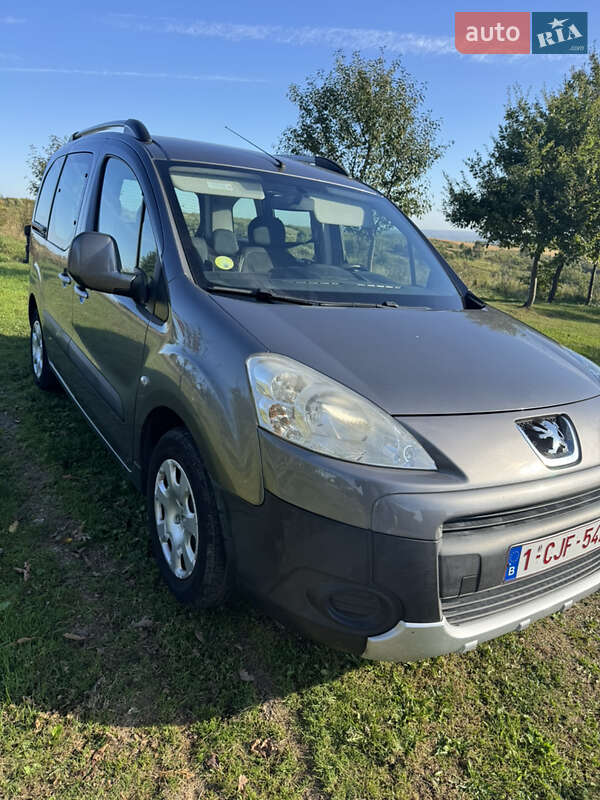 Мінівен Peugeot Partner 2011 в Калуші