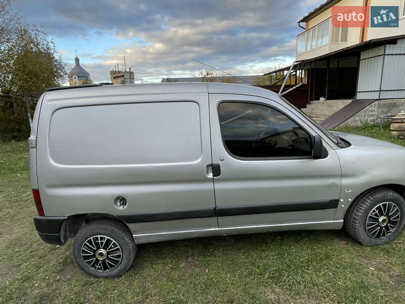 Грузовой фургон Peugeot Partner 2003 в Тернополе фото 8 Грузовой фургон Peugeot Partner 2003 в Тернополе