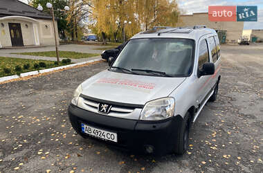 Мінівен Peugeot Partner 2003 в Немирові