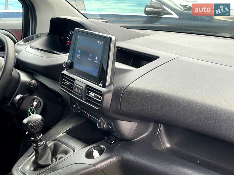 Грузовой фургон Peugeot Partner 2023 в Киеве фото 59 Грузовой фургон Peugeot Partner 2023 в Киеве