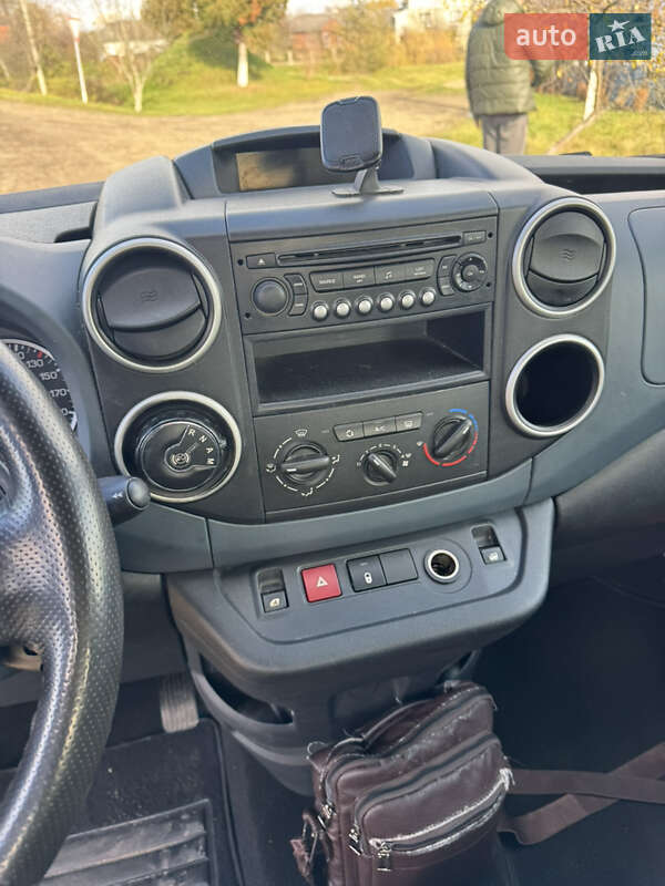 Мінівен Peugeot Partner 2011 в Калуші