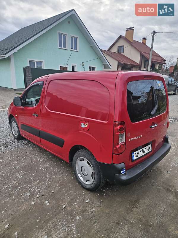 Грузовой фургон Peugeot Partner 2010 в Житомире
