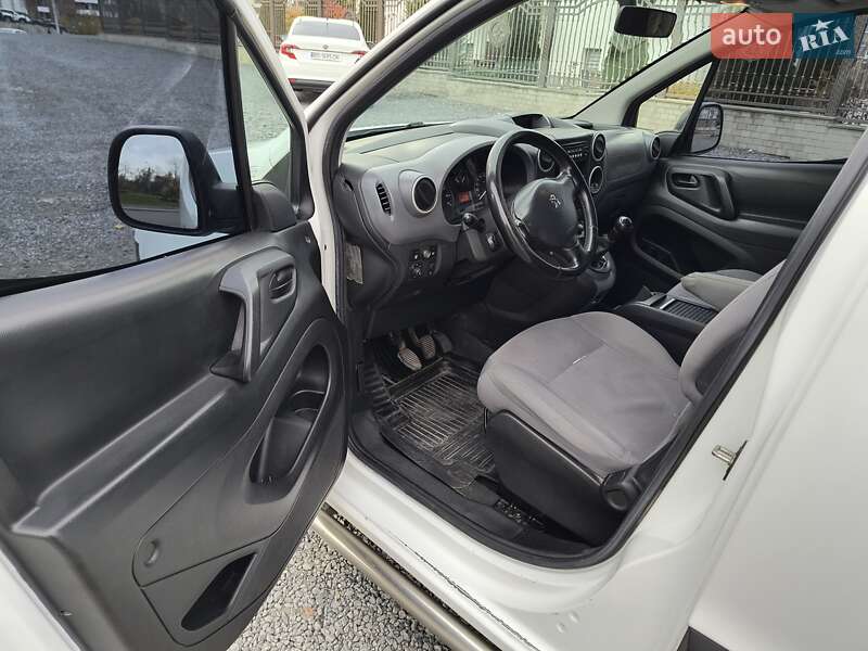 Вантажний фургон Peugeot Partner 2012 в Тернополі фото 17 Вантажний фургон Peugeot Partner 2012 в Тернополі